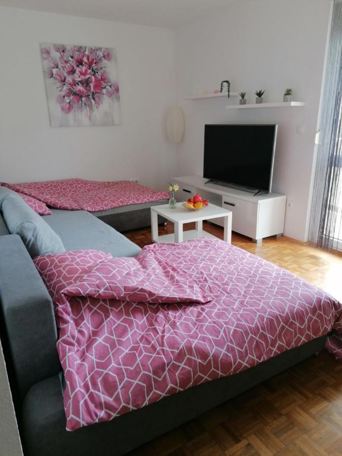 Apartman Petra Pula Exterior foto
